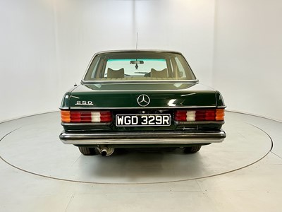Lot 77 - 1977 Mercedes-Benz 250