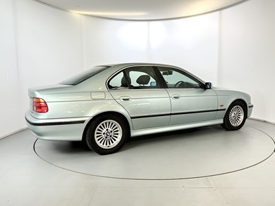 Lot 5 - 1998 BMW 528i