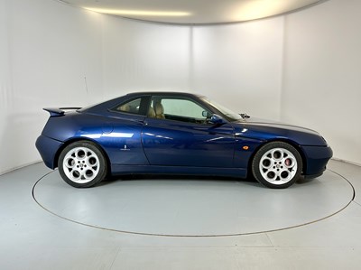 Lot 83 - 2001 Alfa Romeo GTV