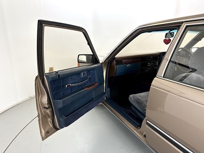 Lot 52 - 1986 Nissan 300C