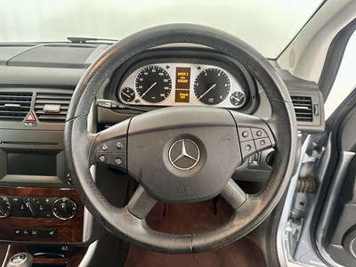 Lot 66 - 2010 Mercedes-Benz B180