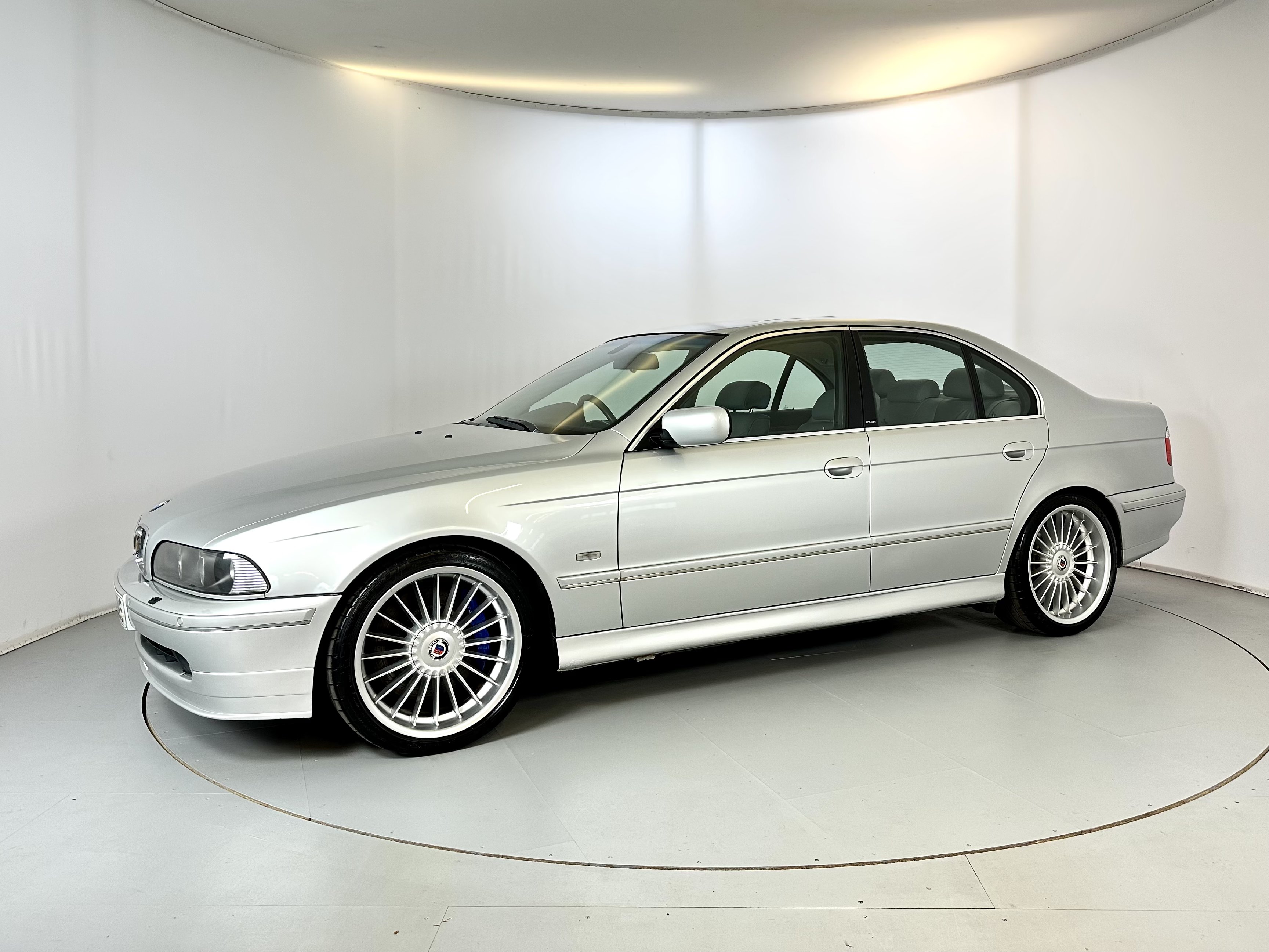 Lot 54 - 2002 BMW Alpina V8S
