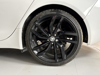 Lot 131 - 2015 Jaguar XE