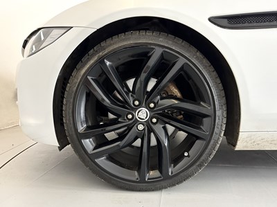 Lot 131 - 2015 Jaguar XE