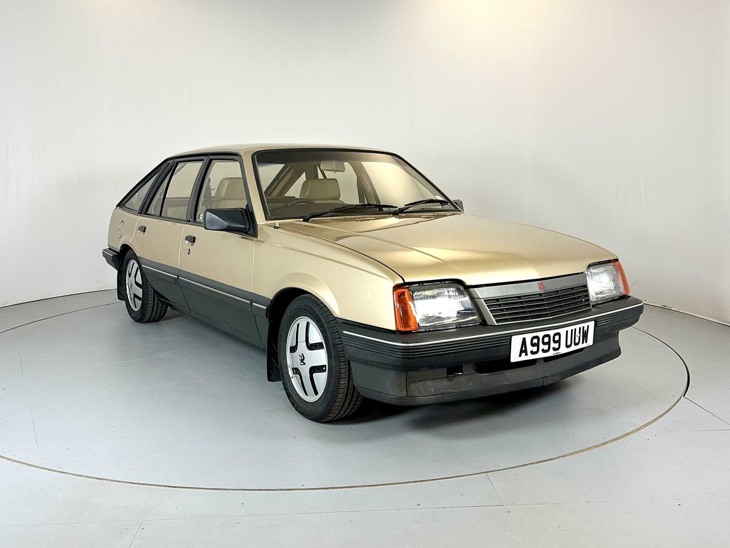 Lot 100 - 1984 Vauxhall Cavalier SRI