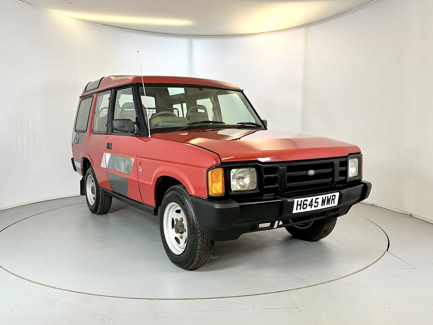 Lot 32 - 1991 Land Rover Discovery