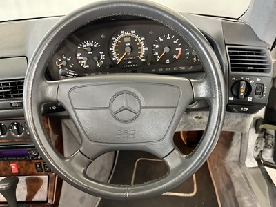 Lot 53 - 1992 Mercedes-Benz SL500