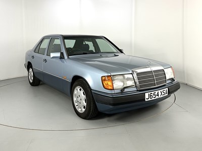 Lot 127 - 1991 Mercedes-Benz 300E