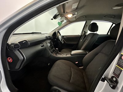 Lot 100 - 2005 Mercedes-Benz C220