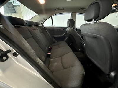Lot 100 - 2005 Mercedes-Benz C220