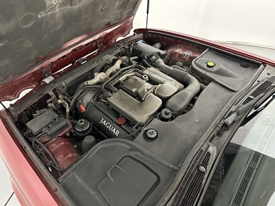 Lot 64 - 1998 Jaguar XJR V8 - NO RESERVE