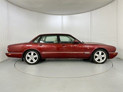 Lot 64 - 1998 Jaguar XJR V8 - NO RESERVE