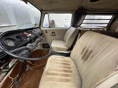 Lot 62 - 1972 Volkswagen T2 Camper