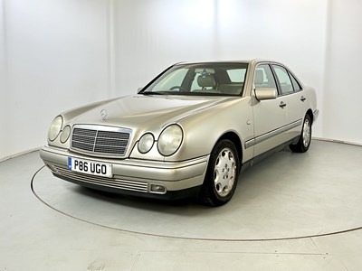 Lot 118 - 1997 Mercedes-Benz E280
