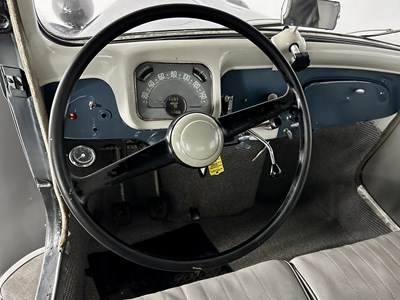 Lot 8 - 1952 Citroen Traction Avant
