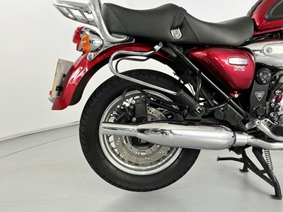 Lot 121 - 1998 Triumph 900 Thunderbird