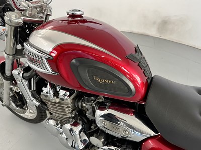 Lot 21 - 1998 Triumph 900 Thunderbird