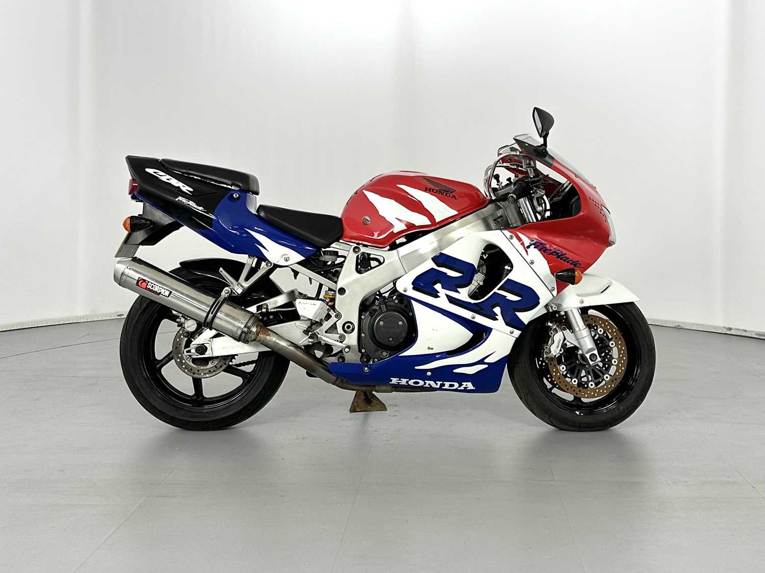 Lot 88 - 2000 Honda CBR 900