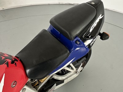 Lot 88 - 2000 Honda CBR 900