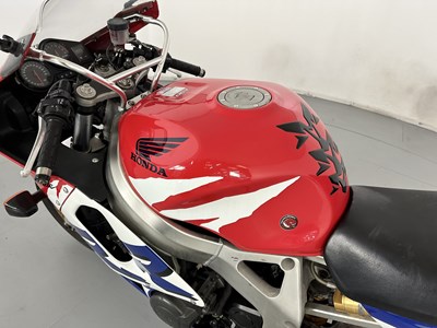 Lot 88 - 2000 Honda CBR 900