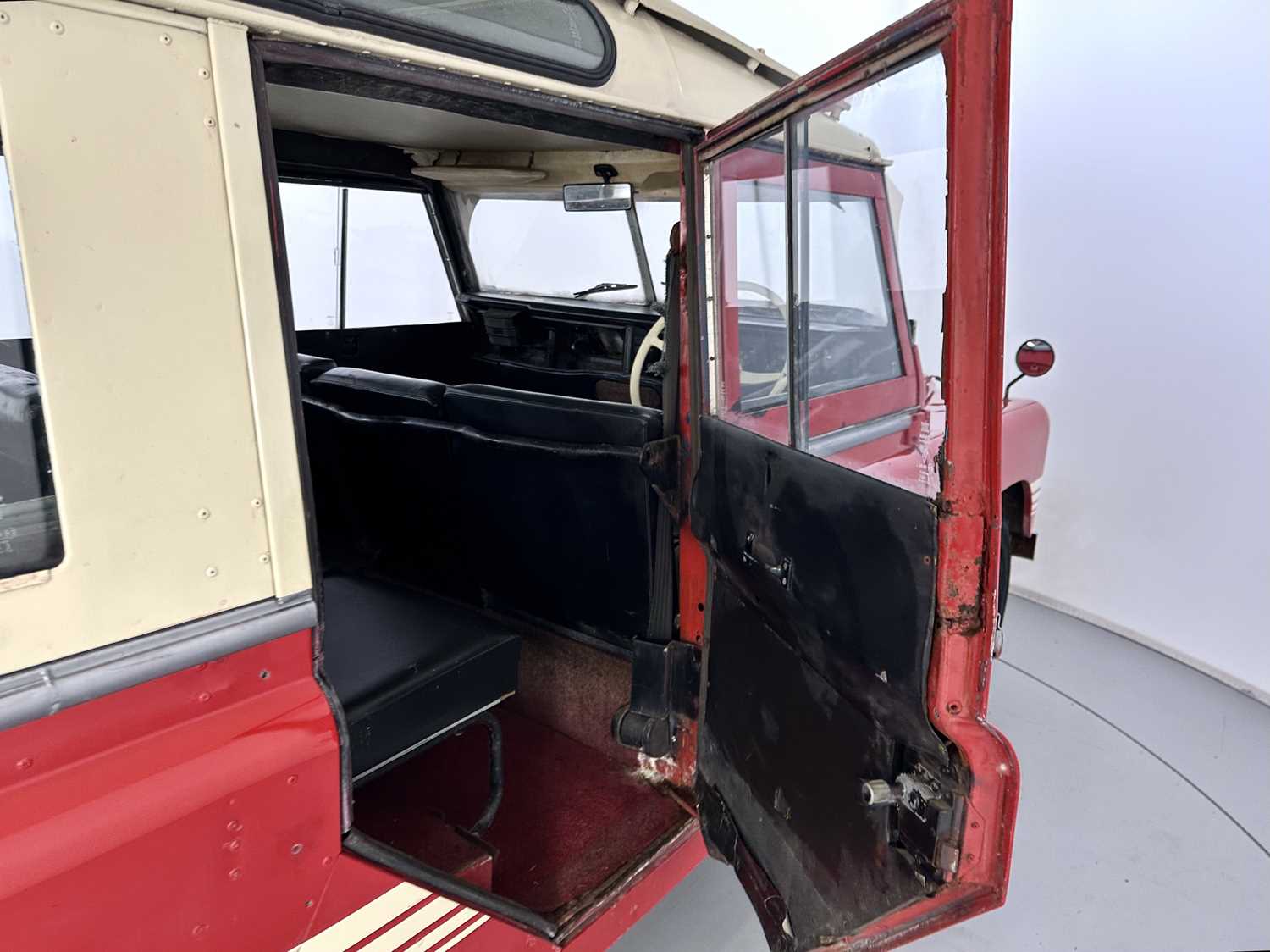 Lot 48 - 1983 Land Rover Series III