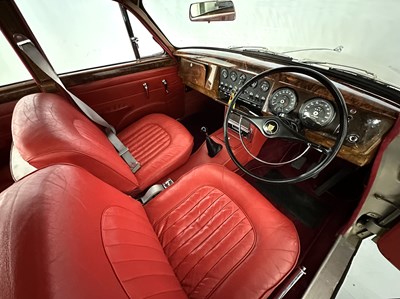 Lot 40 - 1966 Jaguar MKII 2.4